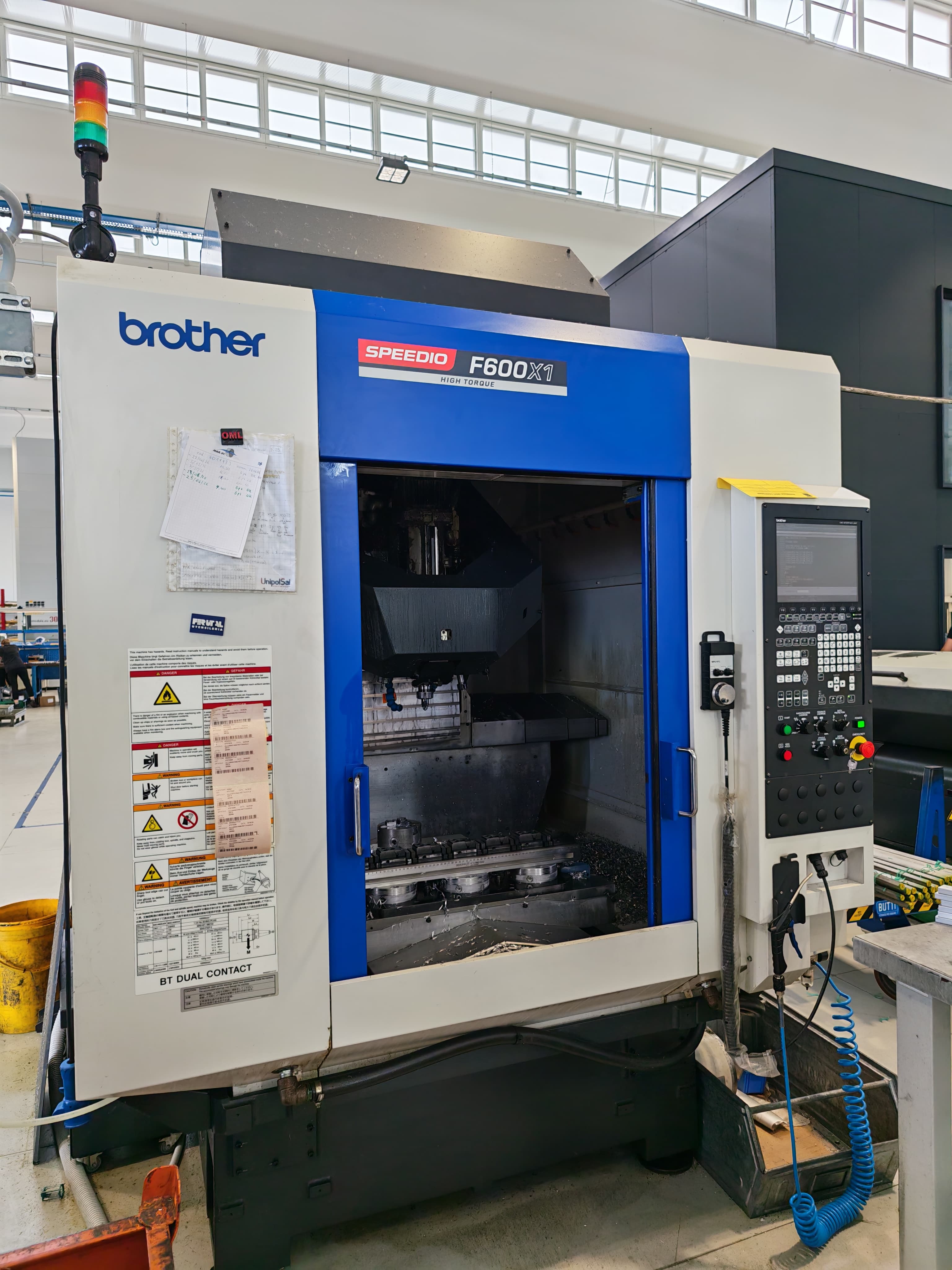 Centro di lavoro verticale Brother Speedio F600X1