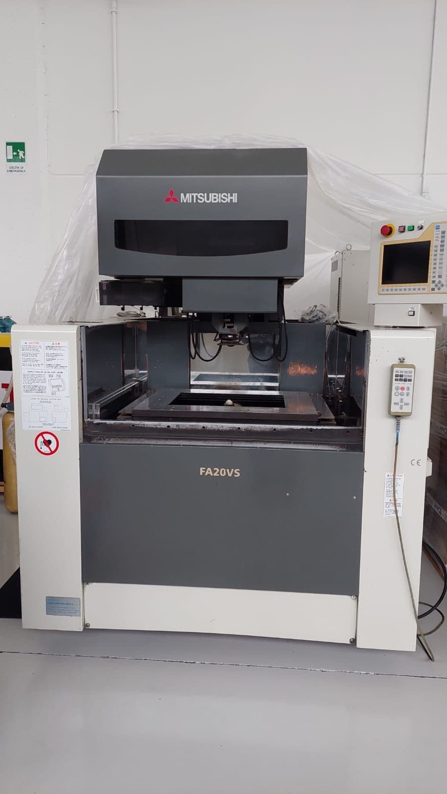 Elettroerosione a filo Mitsubishi FA20VS