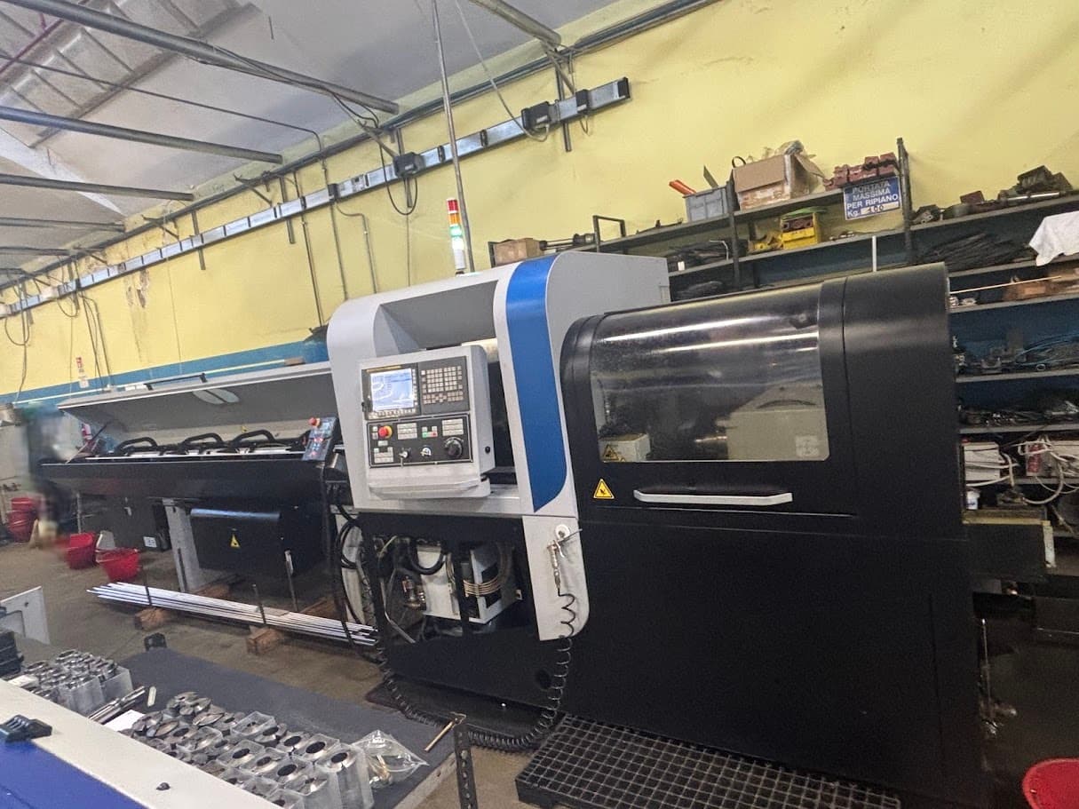 Tornio CNC a fantina mobile Tornos Swiss GT 32