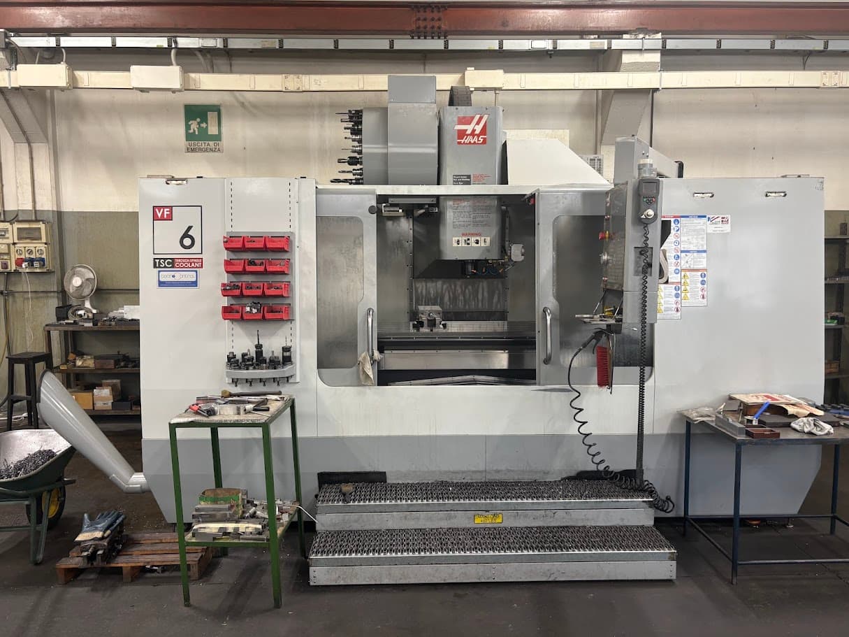 Centro di lavoro verticale Haas VF-6