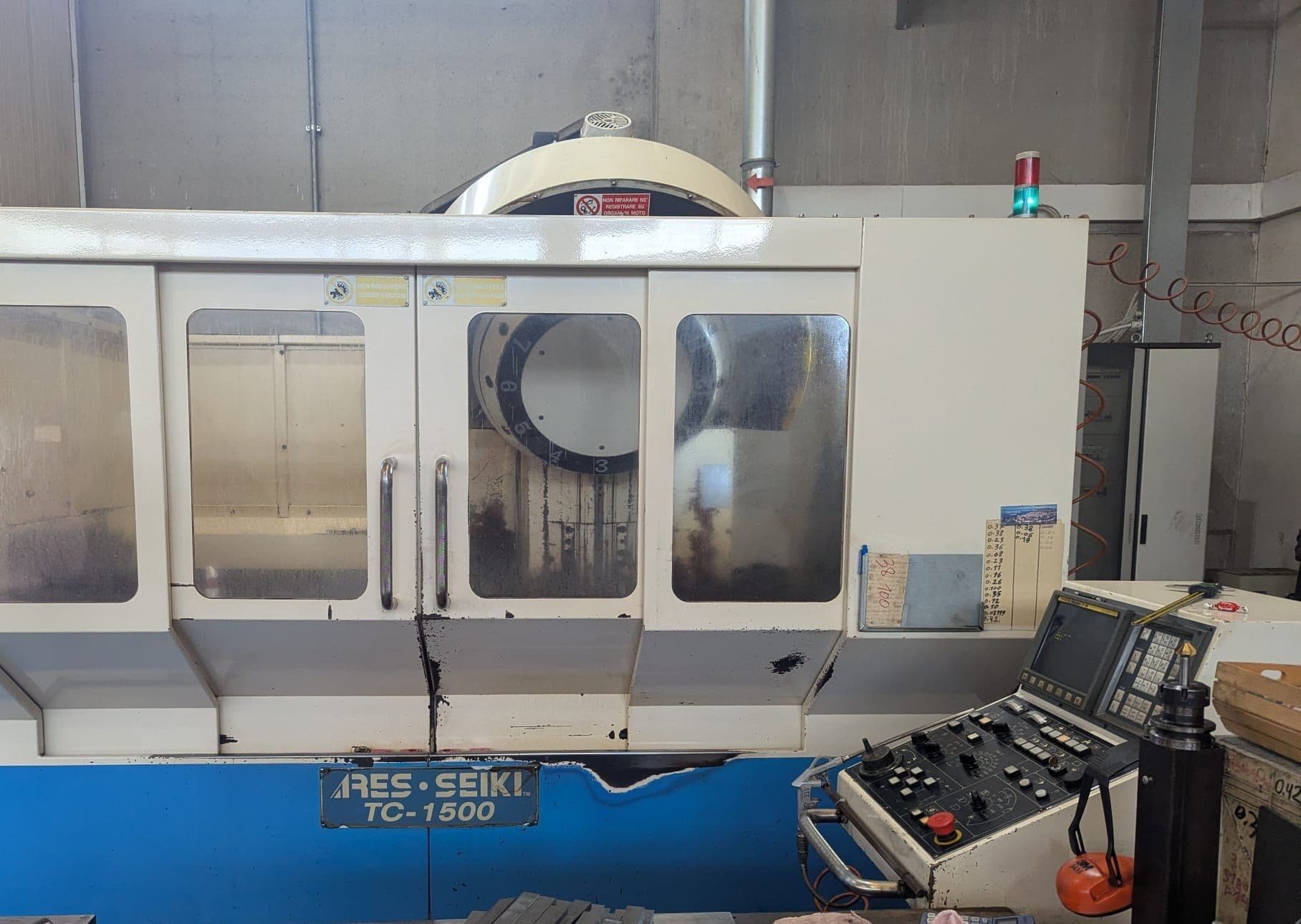 Centro di lavoro verticale a montante mobile Ares Seiki TC-1500